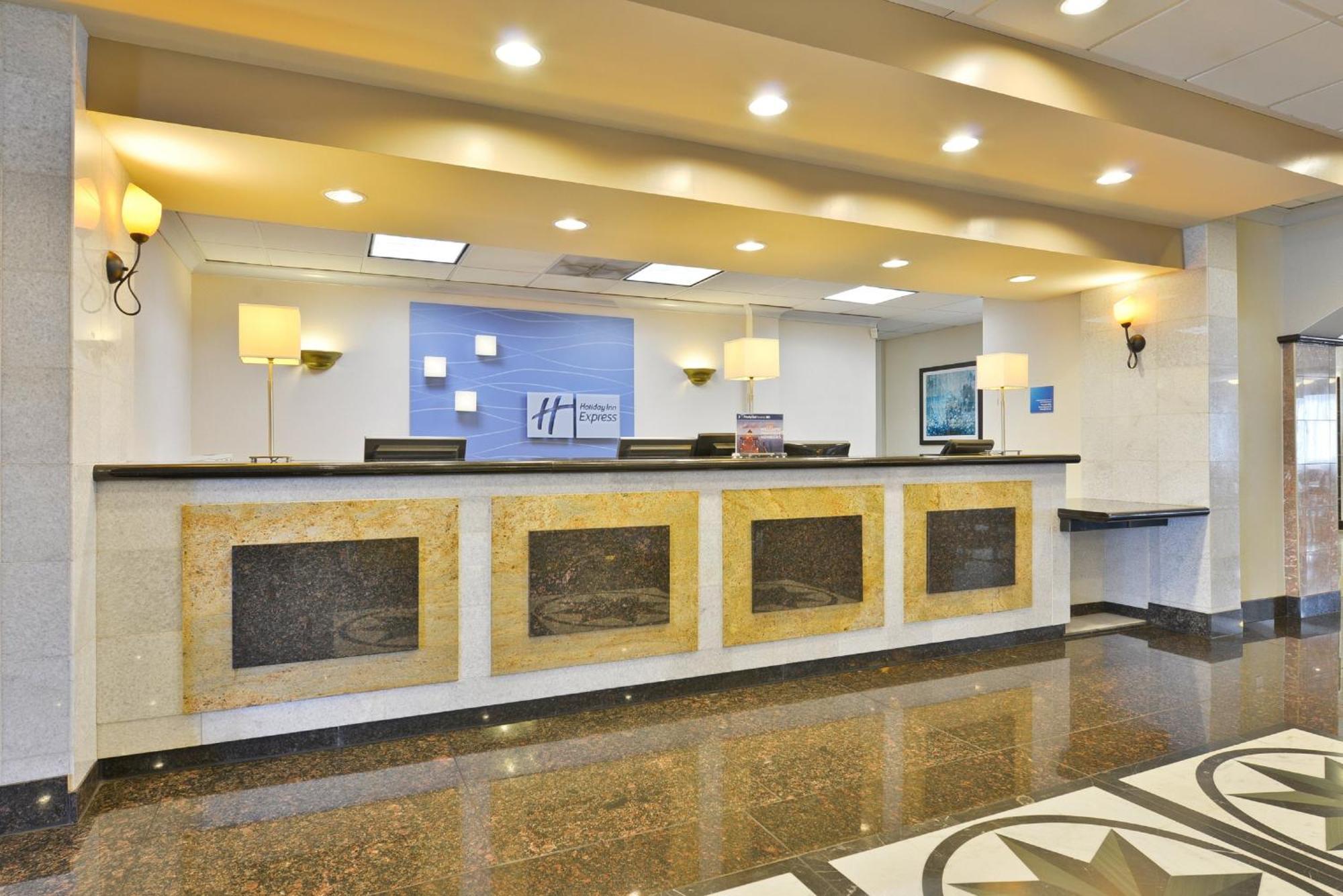 Holiday Inn Express & Suites Tacoma South - Lakewood By Ihg Eksteriør bilde