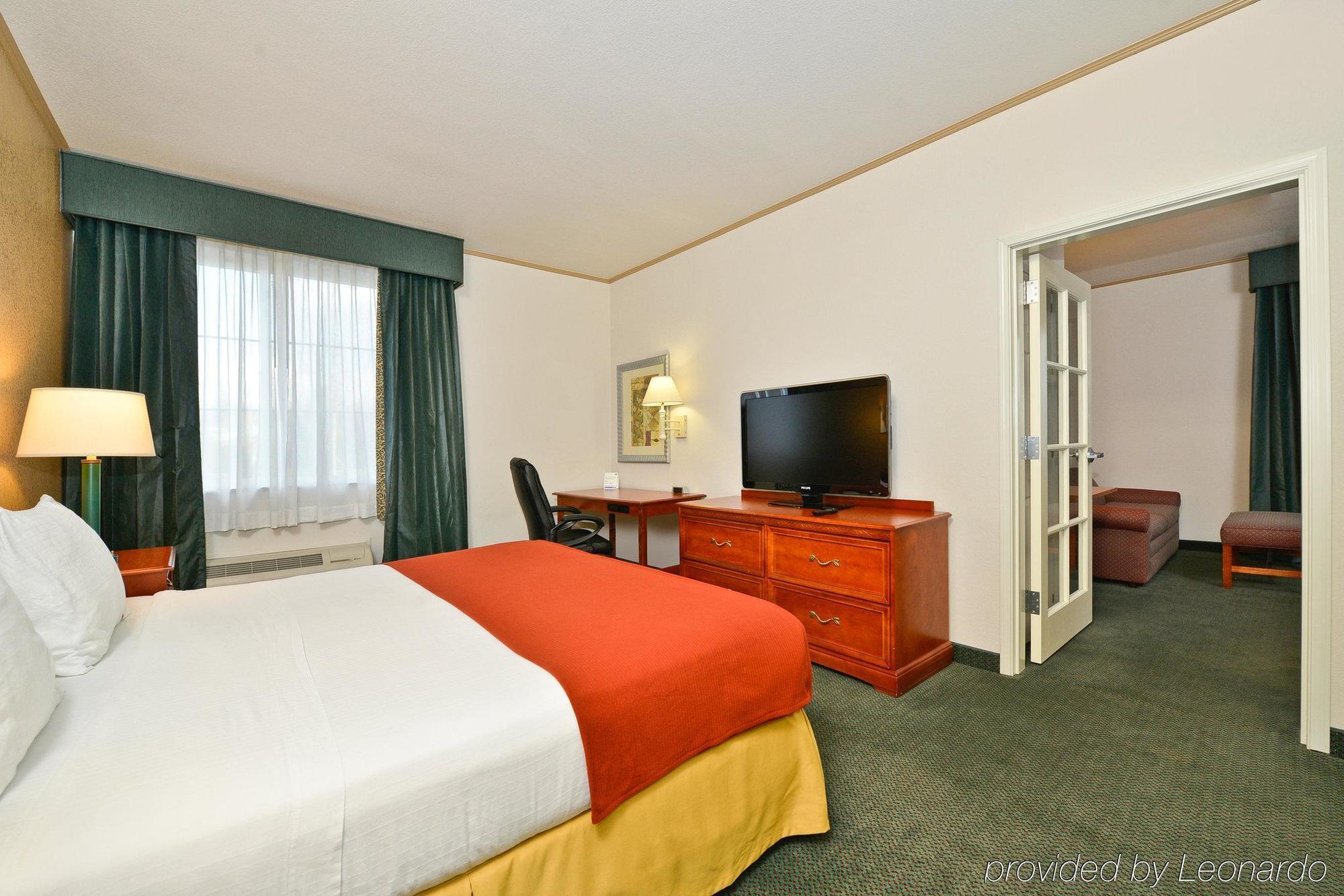 Holiday Inn Express & Suites Tacoma South - Lakewood By Ihg Eksteriør bilde