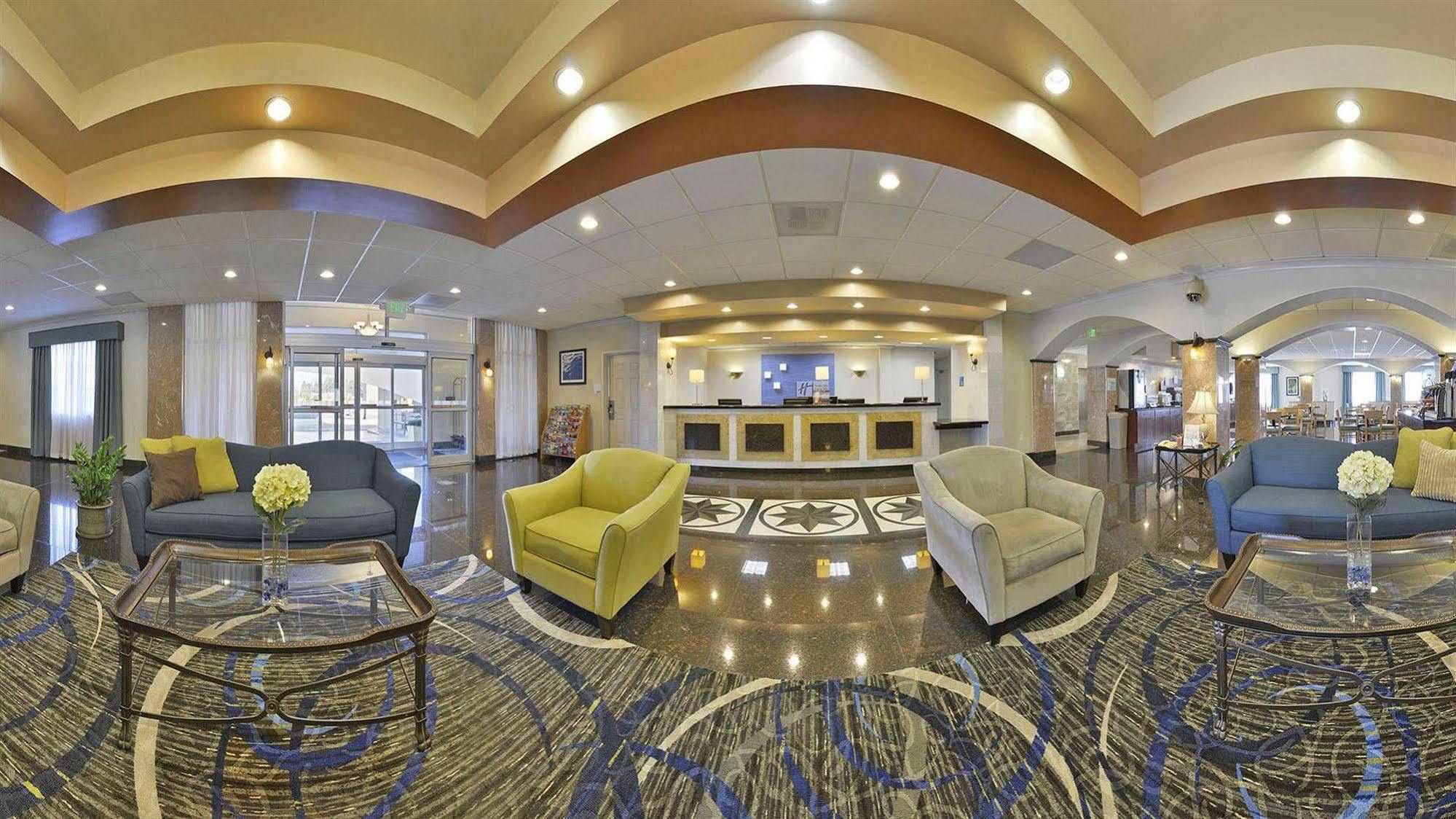 Holiday Inn Express & Suites Tacoma South - Lakewood By Ihg Eksteriør bilde